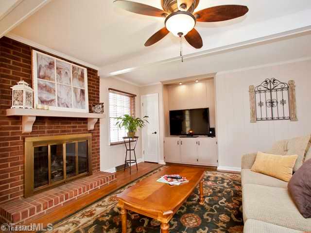 2001 Red Forest Road Greensboro, NC 27410 - Photo 10 of 16 Den/Family/Great Room.