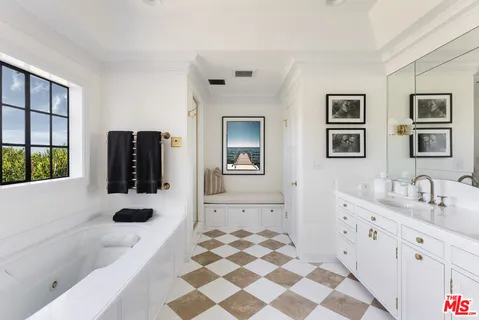 $8,975,000 | 320 Hilgard Avenue, Los Angeles, CA 90024