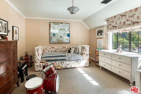 $8,975,000 | 320 Hilgard Avenue, Los Angeles, CA 90024