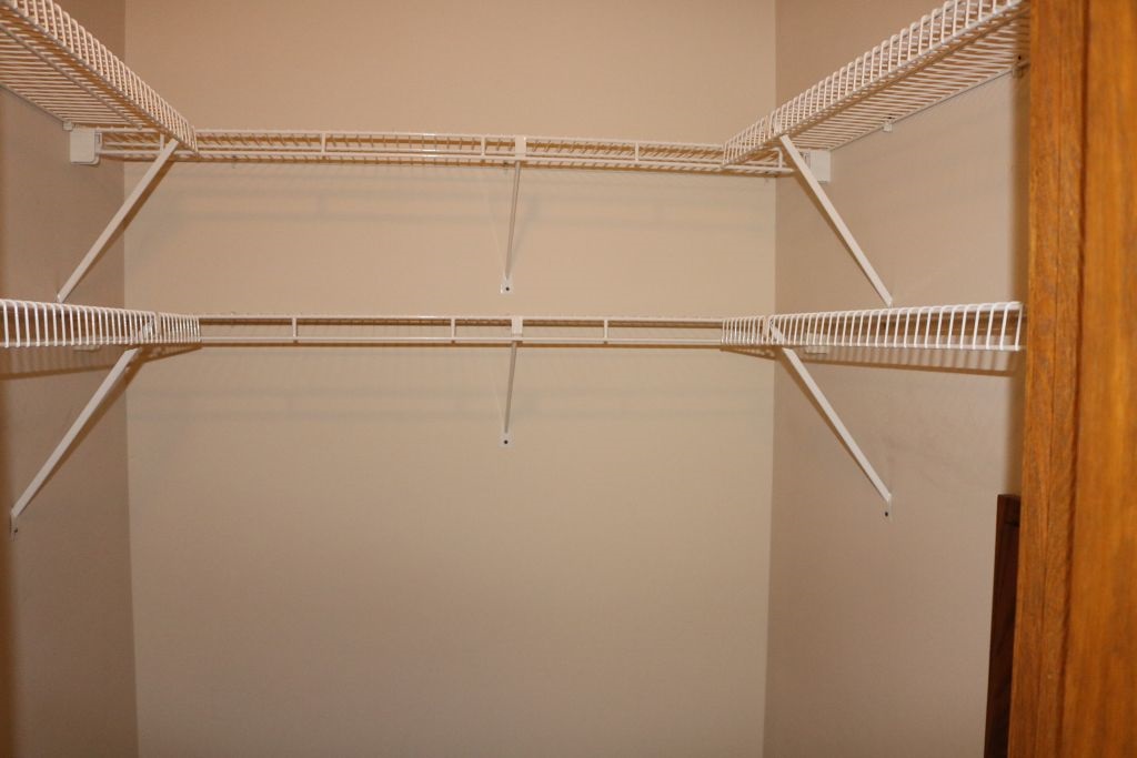 826 East River Road Traverse City, MI 49696 - Photo 23 of 38 1873700-22.JPG