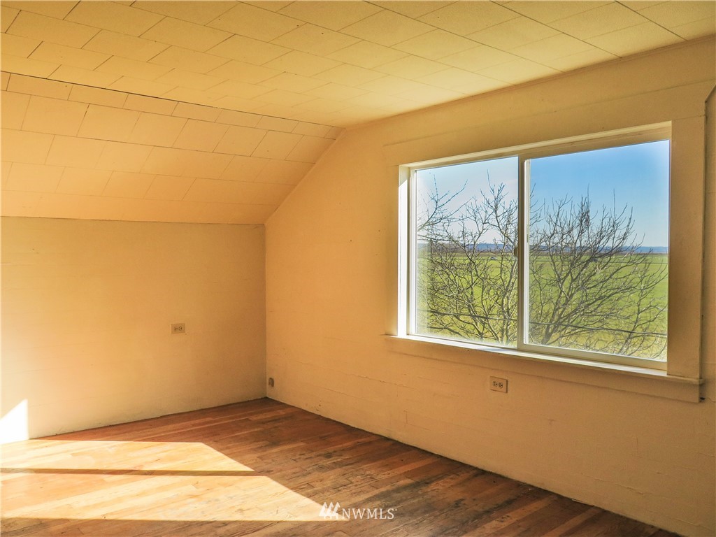 15503 Fir Island Road Mount Vernon, WA 98273 - Photo 12 of 25 Gallery Image 12