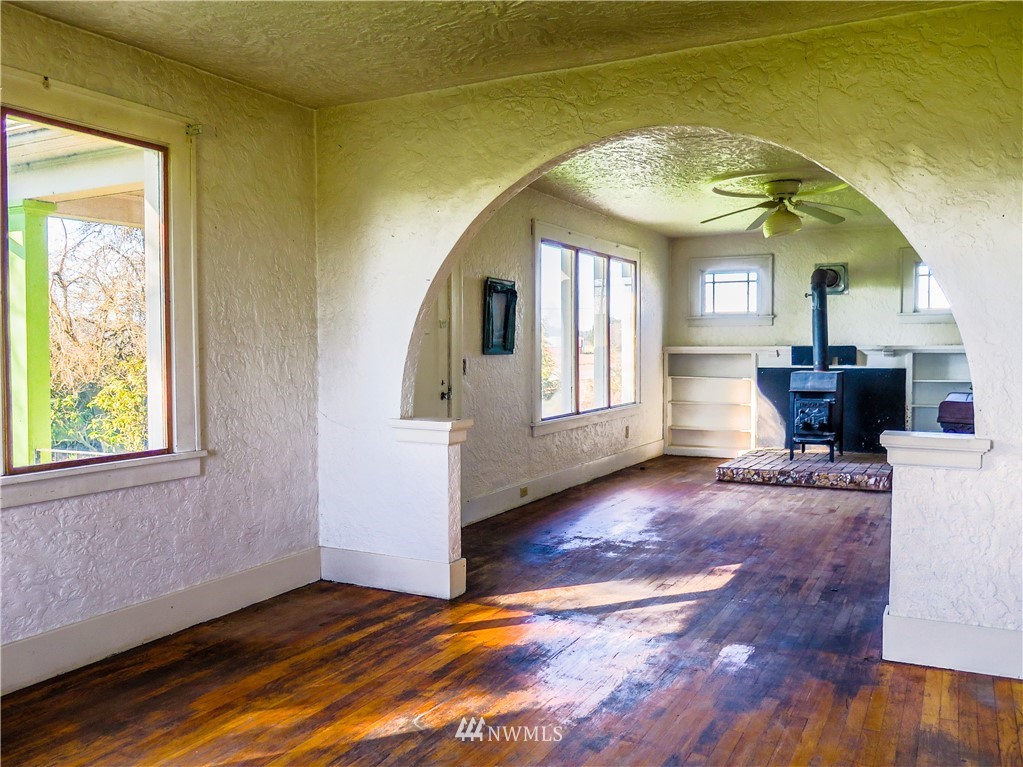 15503 Fir Island Road Mount Vernon, WA 98273 - Photo 4 of 25 Gallery Image 4
