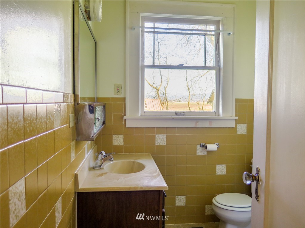 15503 Fir Island Road Mount Vernon, WA 98273 - Photo 10 of 25 Gallery Image 10