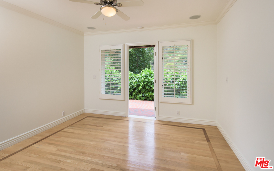 2332 Malaga Road Los Angeles, CA 90068 - Photo 18 of 34