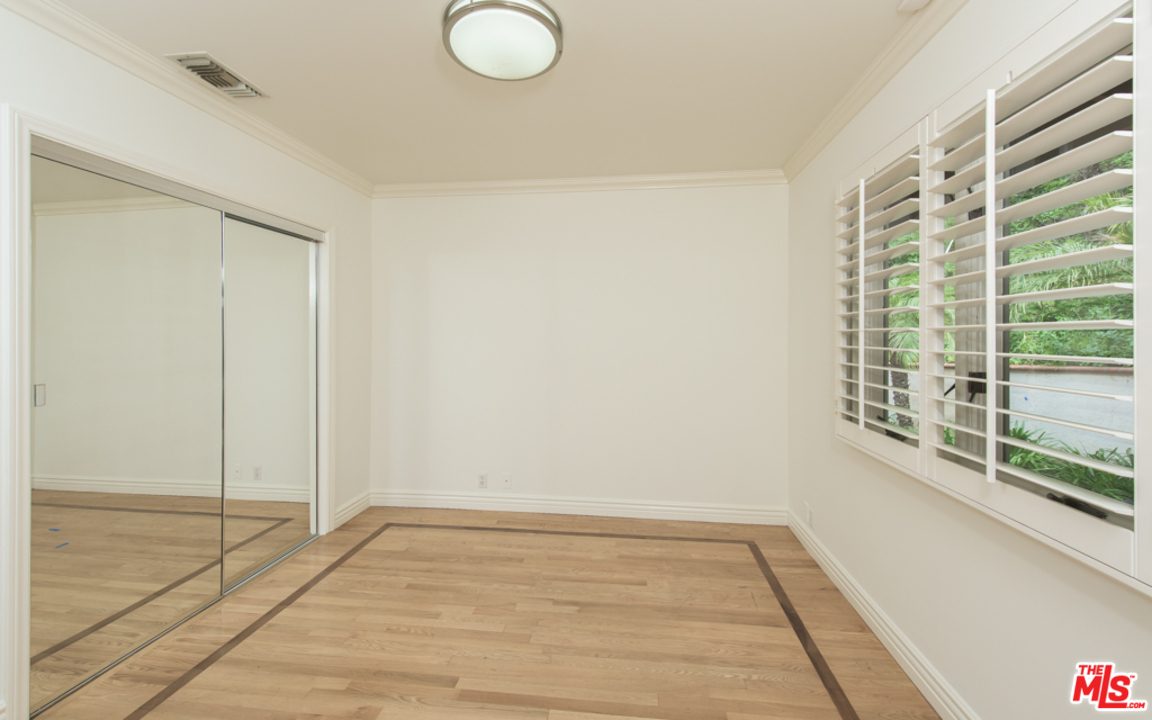 2332 Malaga Road Los Angeles, CA 90068 - Photo 19 of 34