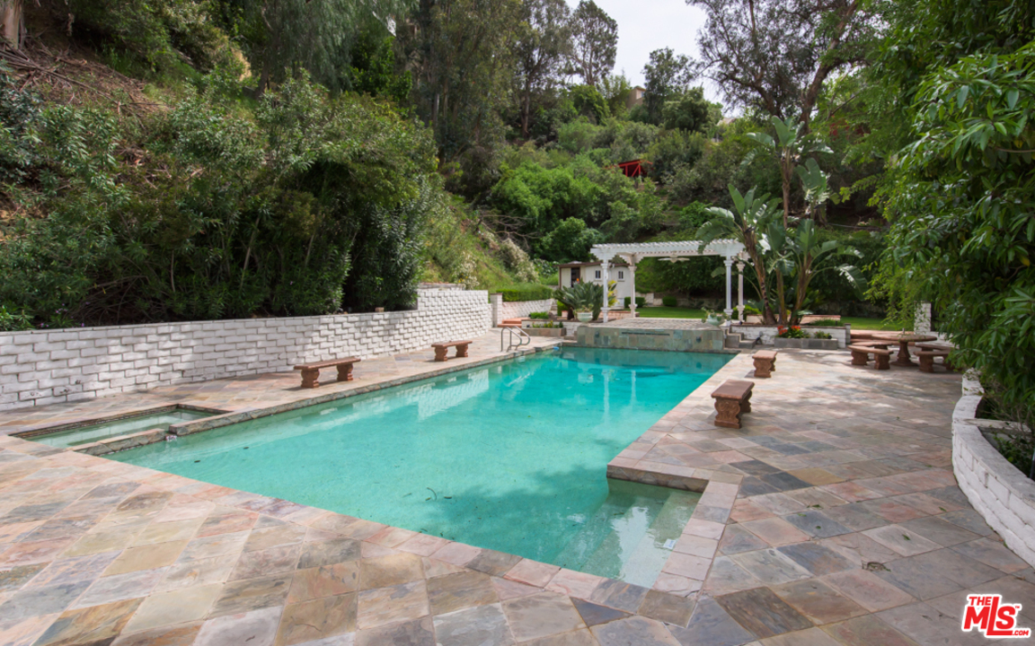 2332 Malaga Road Los Angeles, CA 90068 - Photo 24 of 34