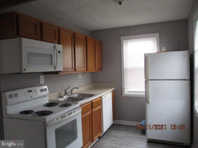 324 Sollers Point Road Dundalk, MD 21222 - Photo 8 of 21