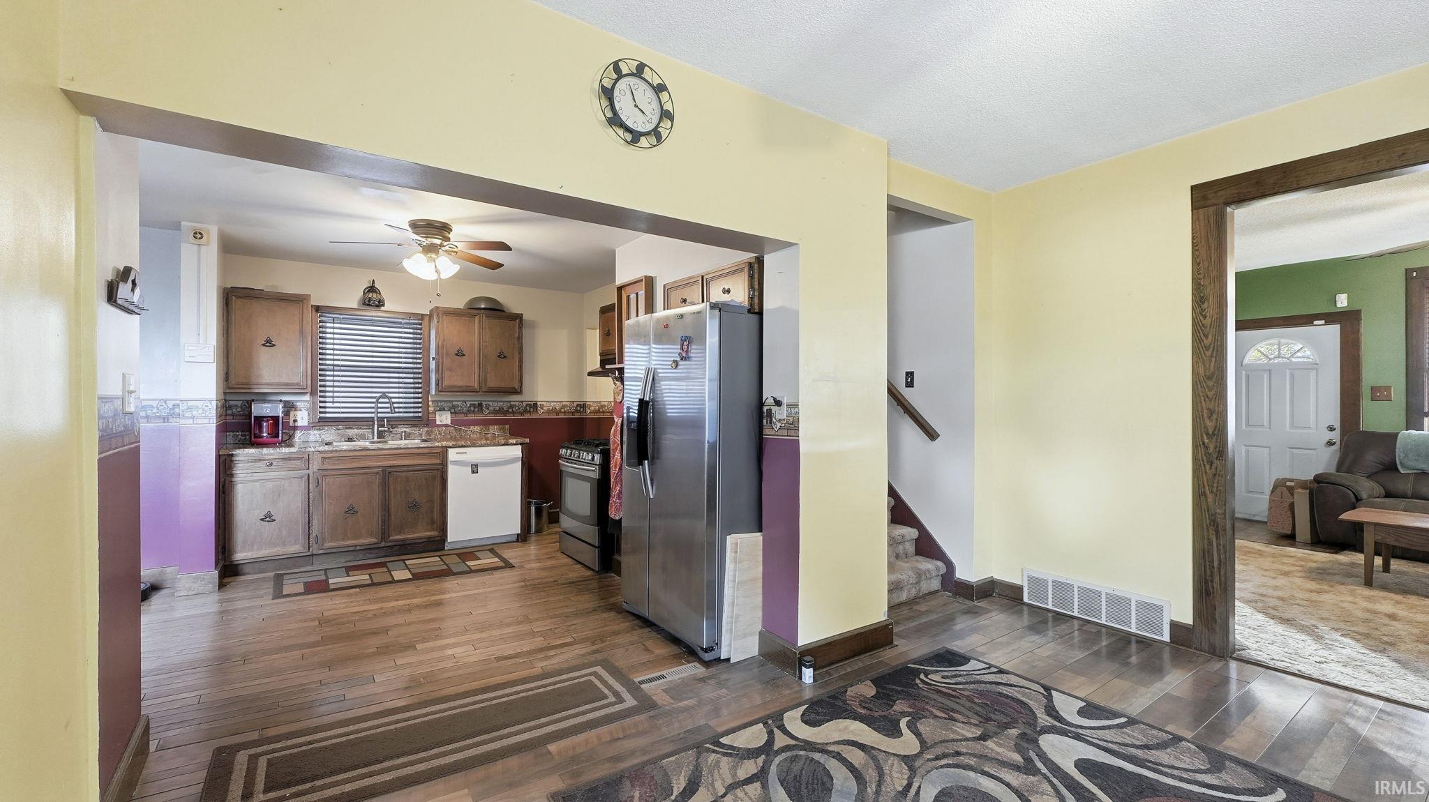 406 Perry Avenue Fort Wayne, IN 46808 - Photo 6 of 28 Gallery Image 6