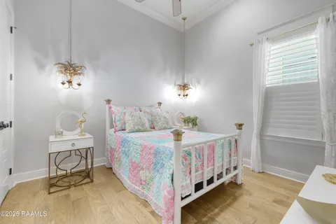 $469,900 | 403 Catalina Lane, Youngsville, LA 70592