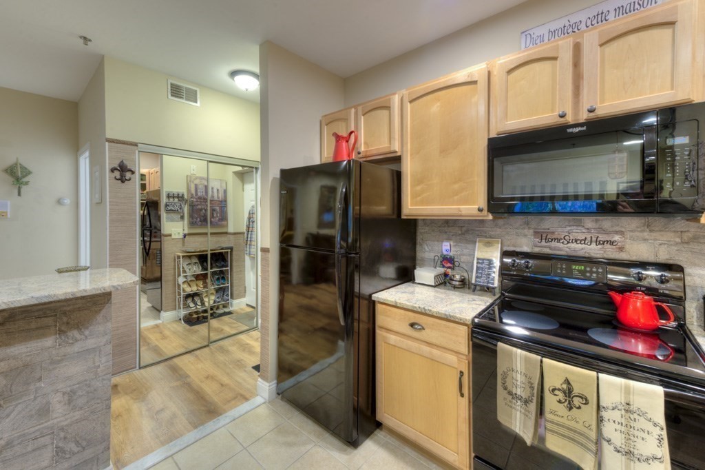 215 Mill Street, Unit 113 Worcester, MA 01602 - Photo 14 of 21