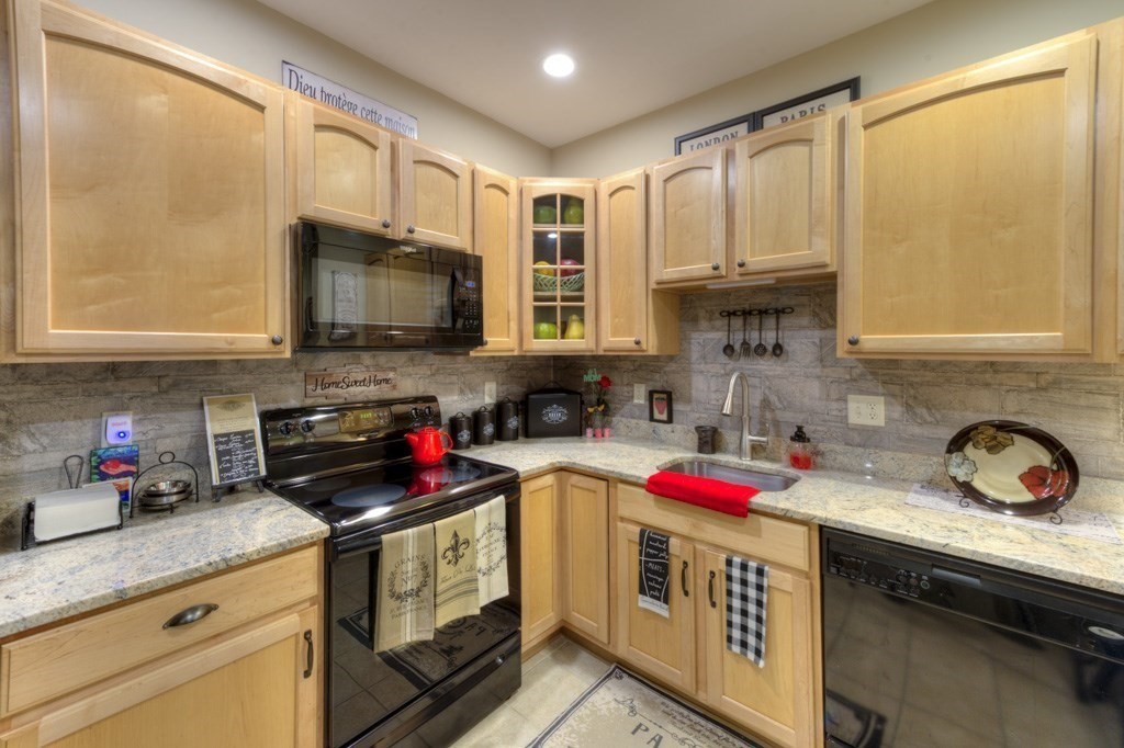 215 Mill Street, Unit 113 Worcester, MA 01602 - Photo 4 of 21