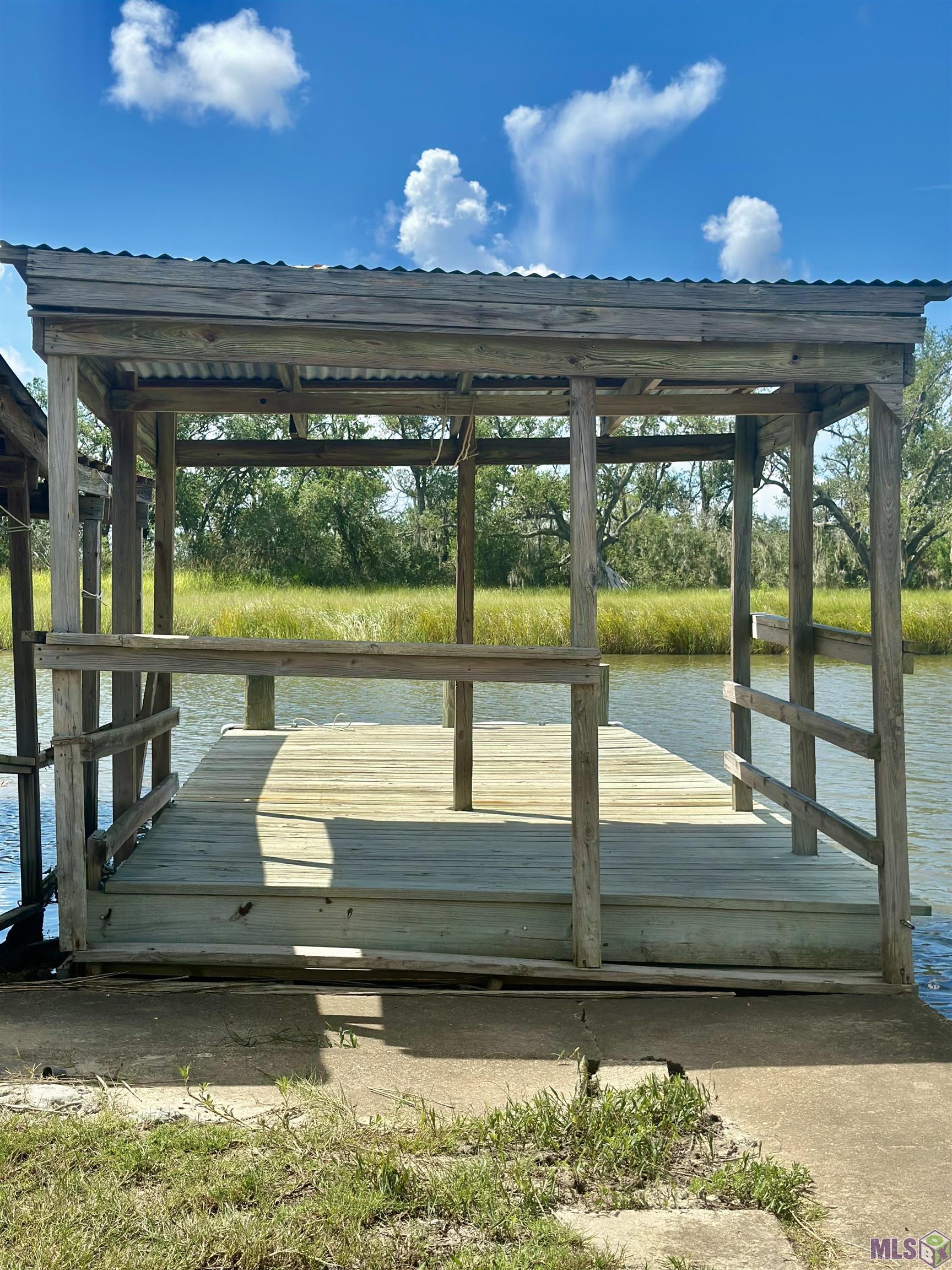 1004 Four Point Road Dulac, LA 70353 - Photo 11 of 24 Gallery Image 11