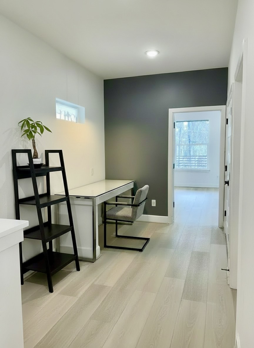 7012 Sidney Street Houston, TX 77021 - Photo 9 of 12 Office/Study space
