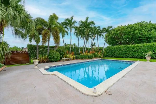 $1,669,000 | 16701 Southwest 84th Court, Palmetto Bay, FL 33157