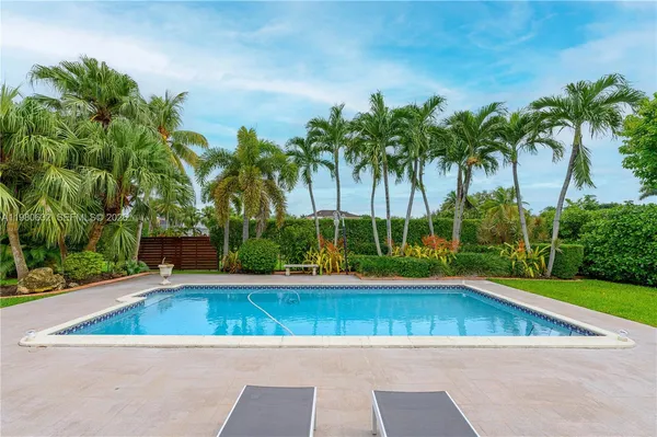 $1,669,000 | 16701 Southwest 84th Court, Palmetto Bay, FL 33157