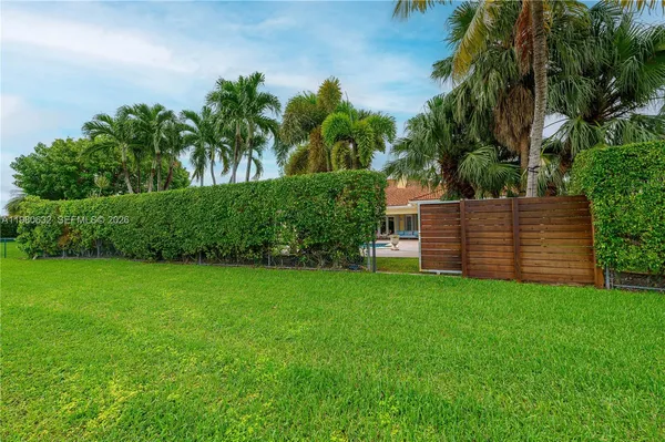 $1,669,000 | 16701 Southwest 84th Court, Palmetto Bay, FL 33157