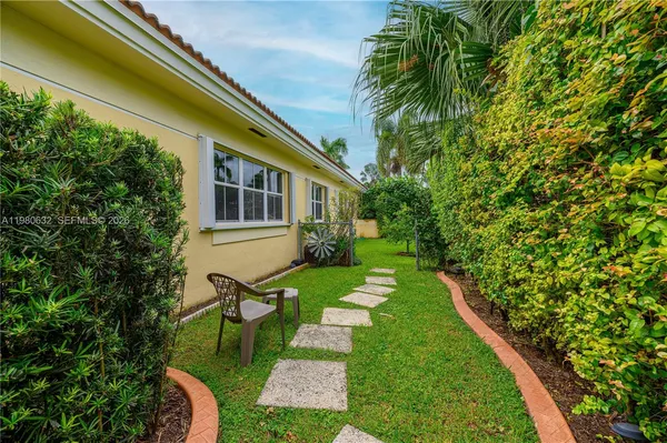 $1,669,000 | 16701 Southwest 84th Court, Palmetto Bay, FL 33157