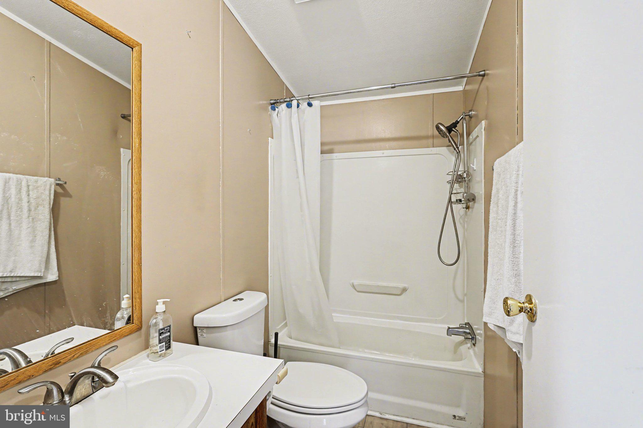 119 Bengies Road Middle River, MD 21220 - Photo 18 of 20 Hall bathroom