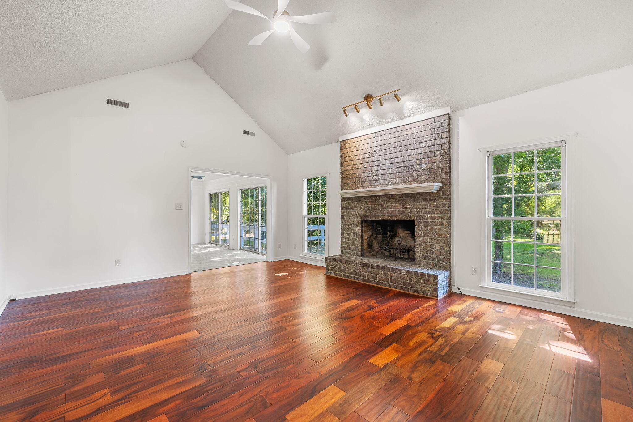 134 Cooper Circle Santee, SC 29142 - Photo 4 of 54