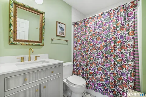 $1,289,000 | 18 Sailors Lane, Milford, CT 06460