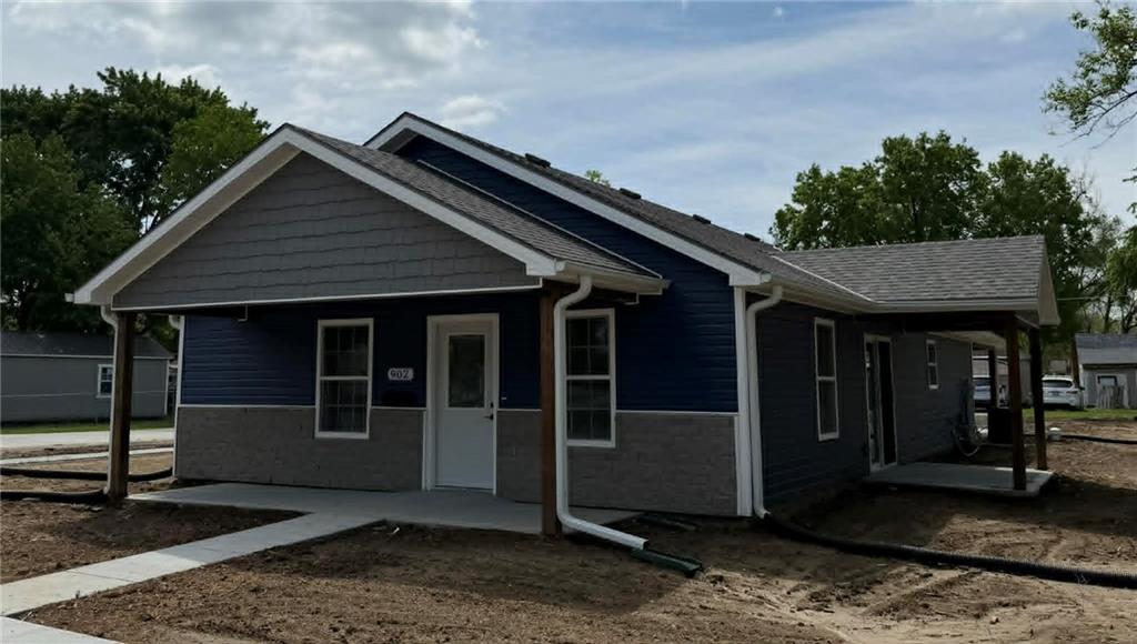 902 Morgan Street St. Joseph, MO 64504 - Photo 2 of 44