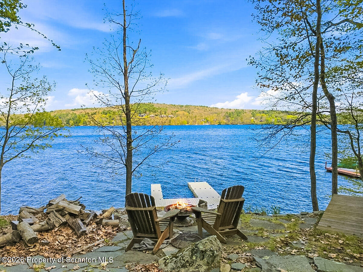 10 Knollwood Road Lake Ariel, PA 18436 - Photo 4 of 60 5 FIrepit