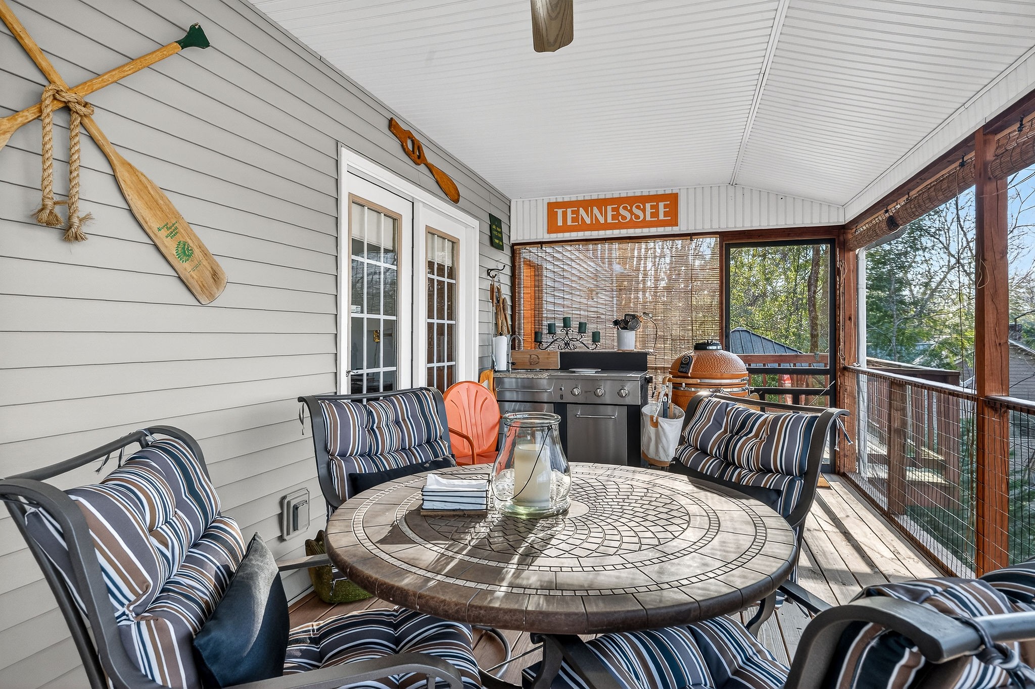 2539 Sparkman Town Road Doyle, TN 38559 - Photo 32 of 54 a living room with furniture and floor to ceiling windows