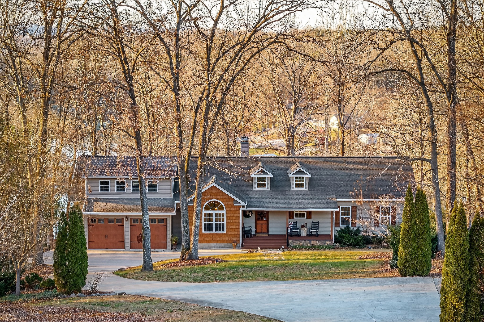 2539 Sparkman Town Road Doyle, TN 38559 - Photo 4 of 54 a front view of a house with a yard
