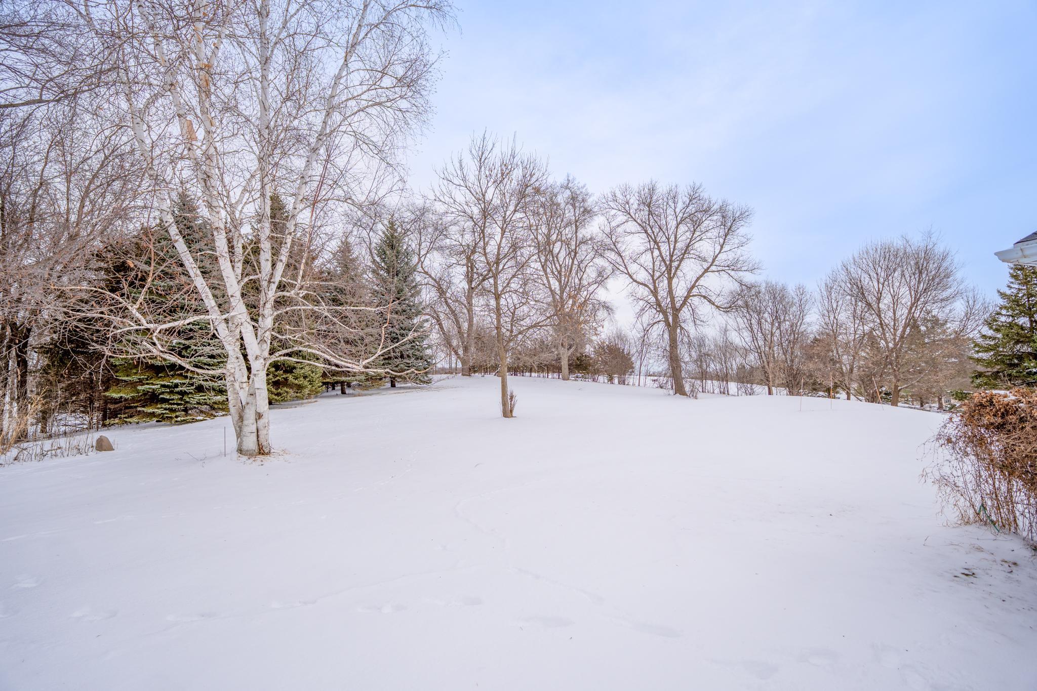 6077 Long Lake Road Willmar, MN 56201 - Photo 4 of 47