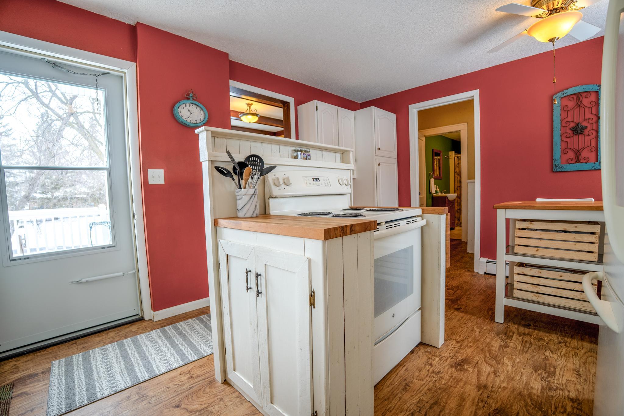 6077 Long Lake Road Willmar, MN 56201 - Photo 8 of 47