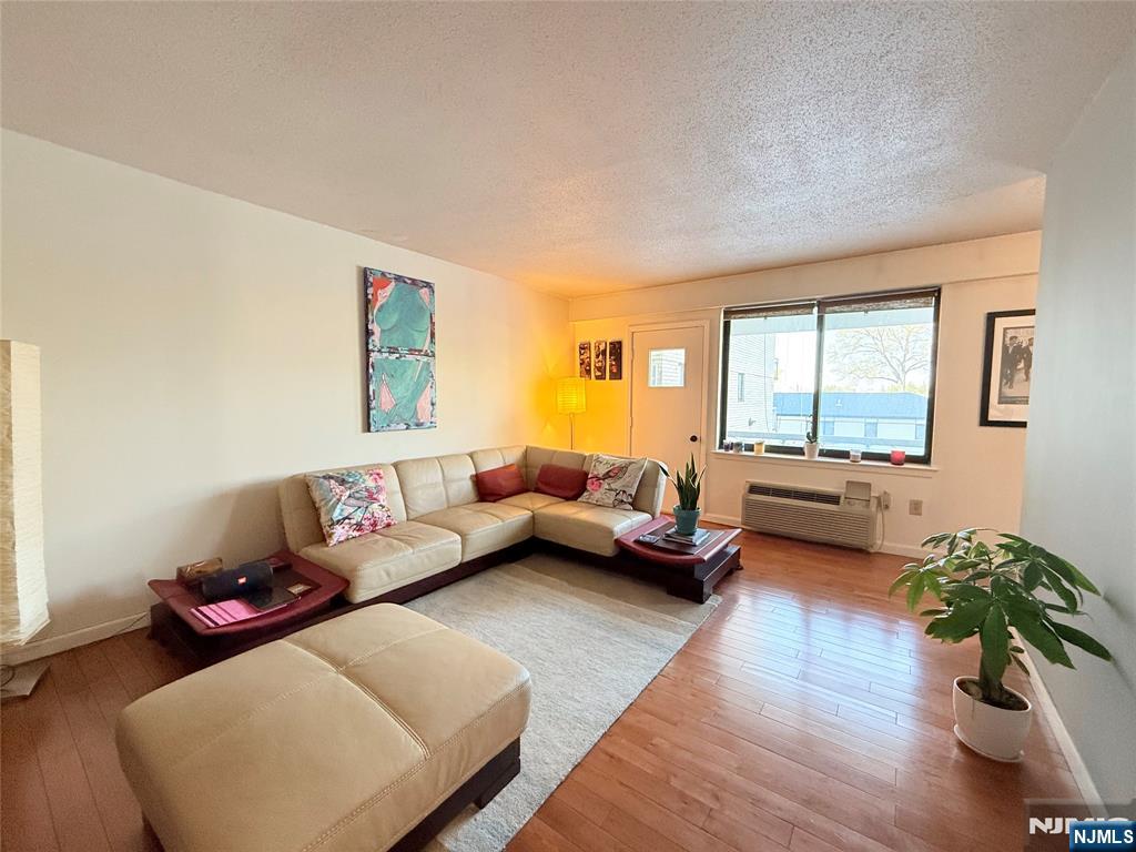 307 Prospect Avenue, Unit 3D Hackensack, NJ 07601 - Photo 4 of 23