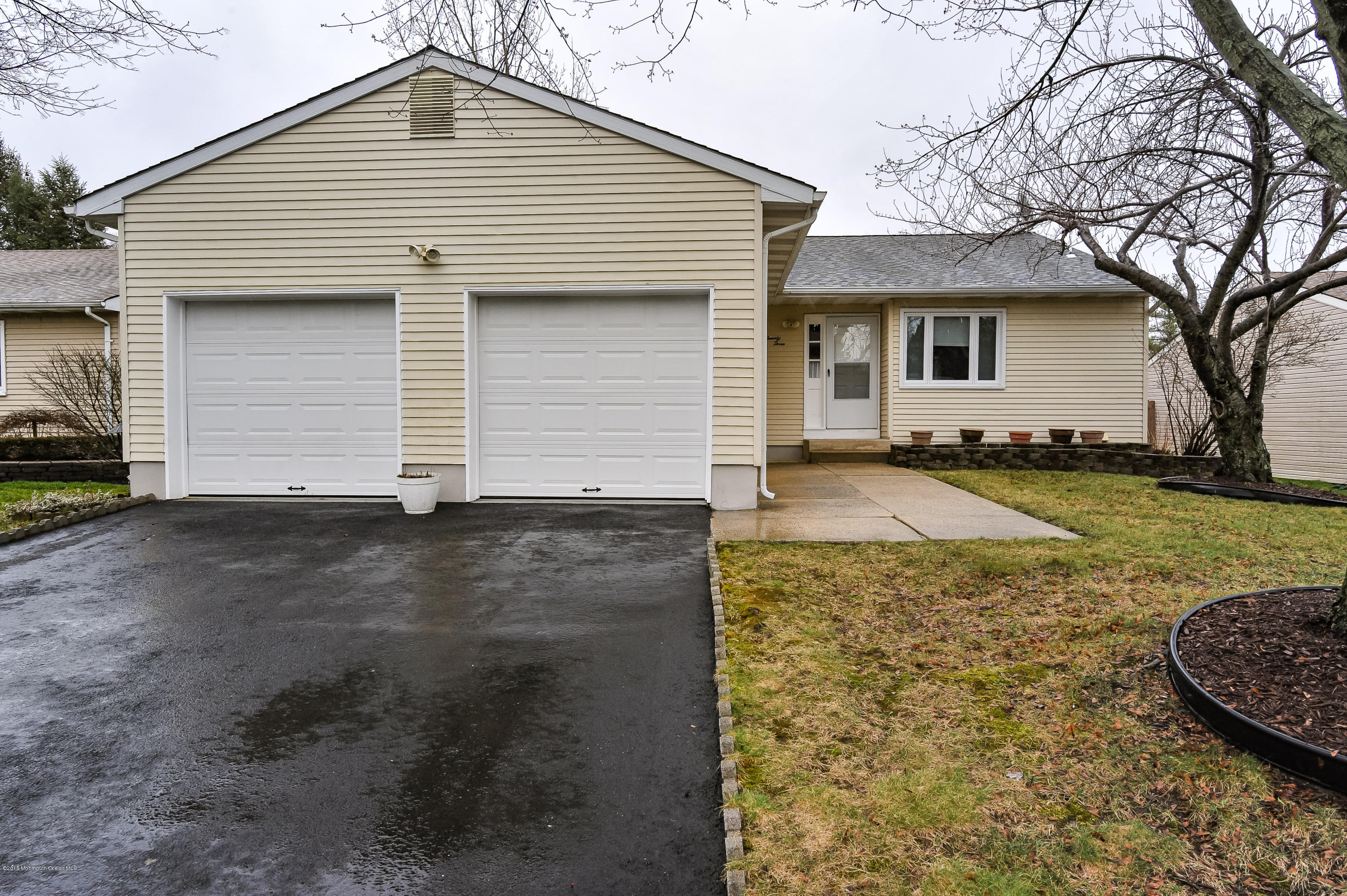 23 Long Road Freehold, NJ 07728 - Photo 2 of 23 Spacious front yard