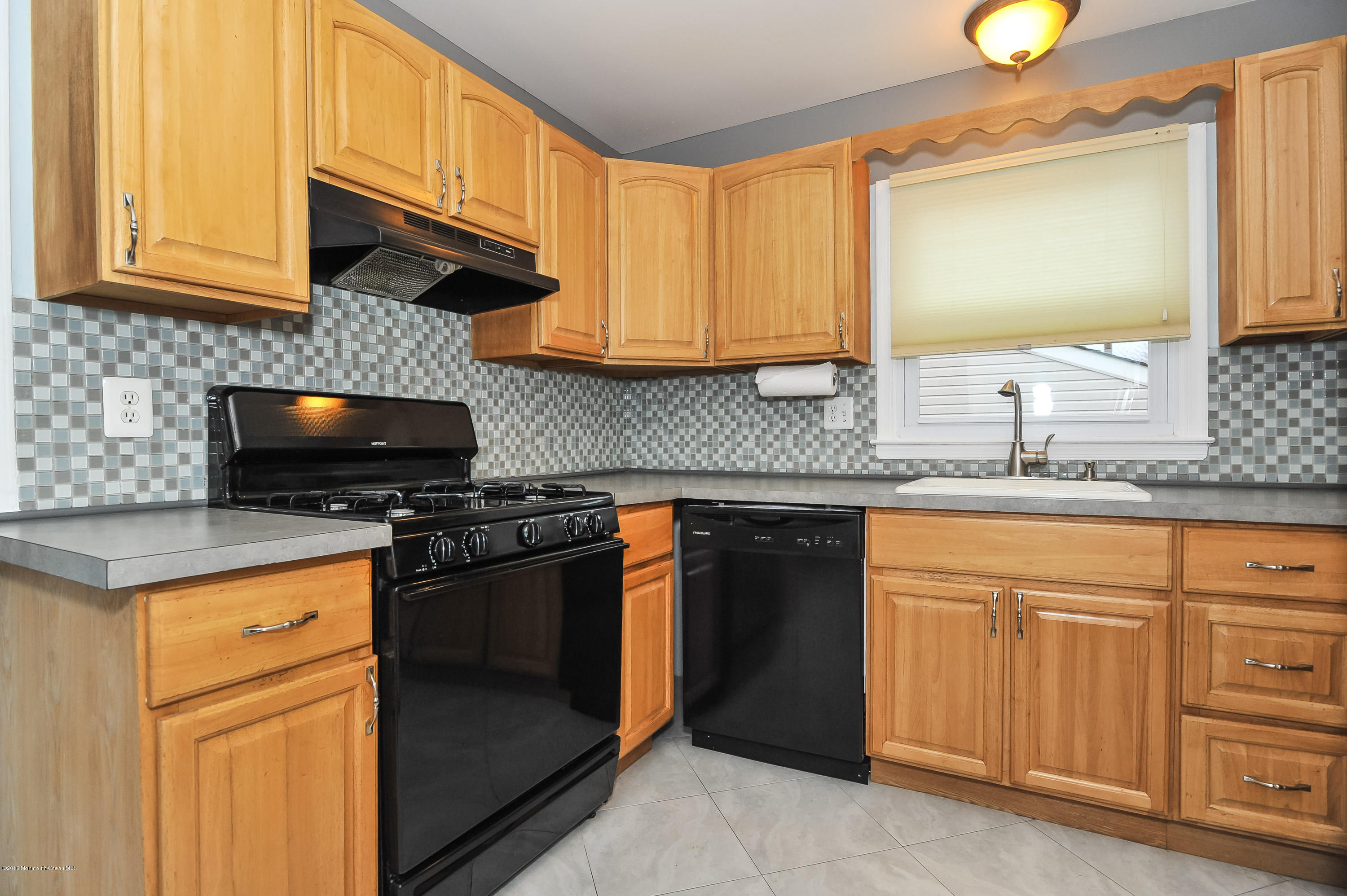 23 Long Road Freehold, NJ 07728 - Photo 3 of 23 Eat in Kitchen