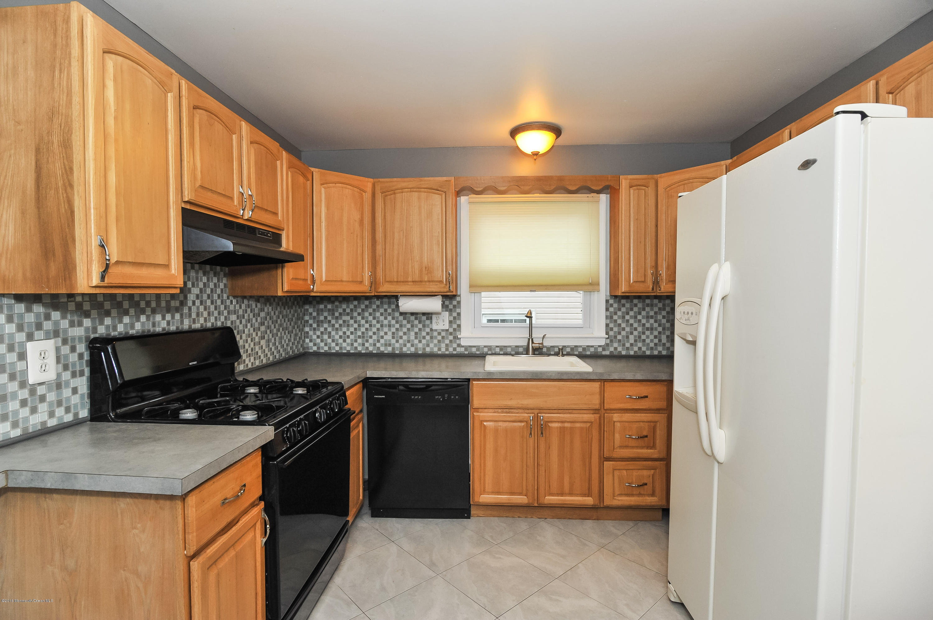 23 Long Road Freehold, NJ 07728 - Photo 7 of 23 DSC_6313-28