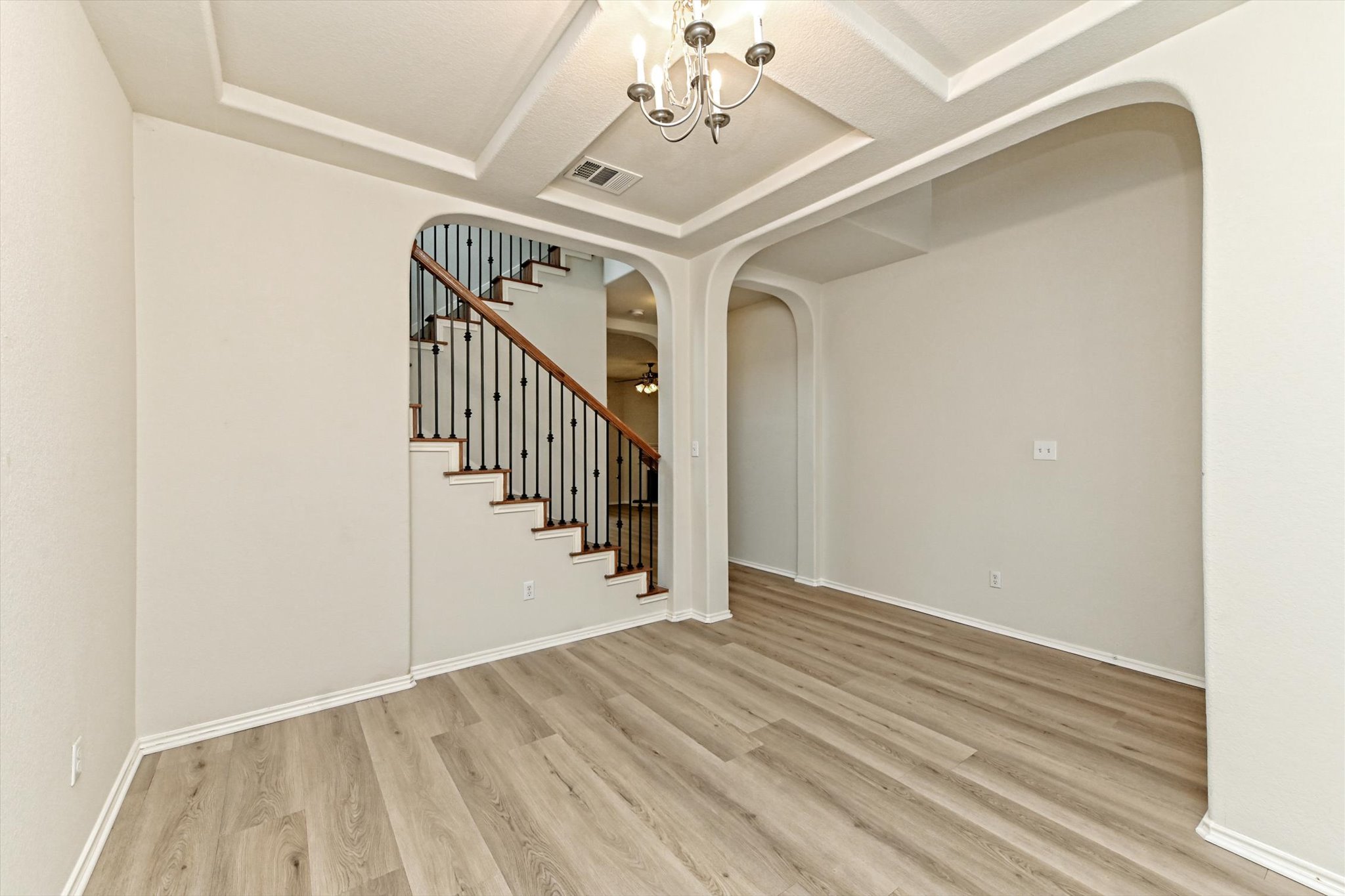 31 Stone Terrace Drive Austin, TX 78734 - Photo 5 of 29