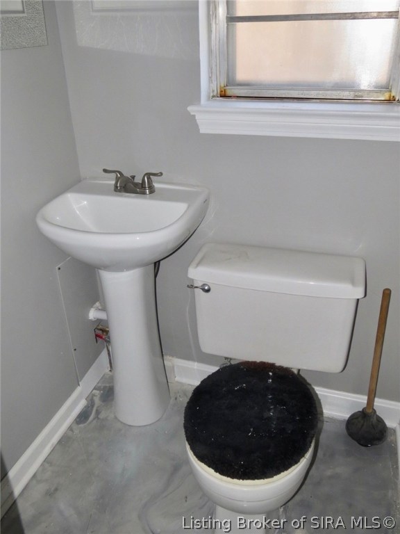 1811 Valley View Road New Albany, IN 47150 - Photo 17 of 31 Gallery Image 17