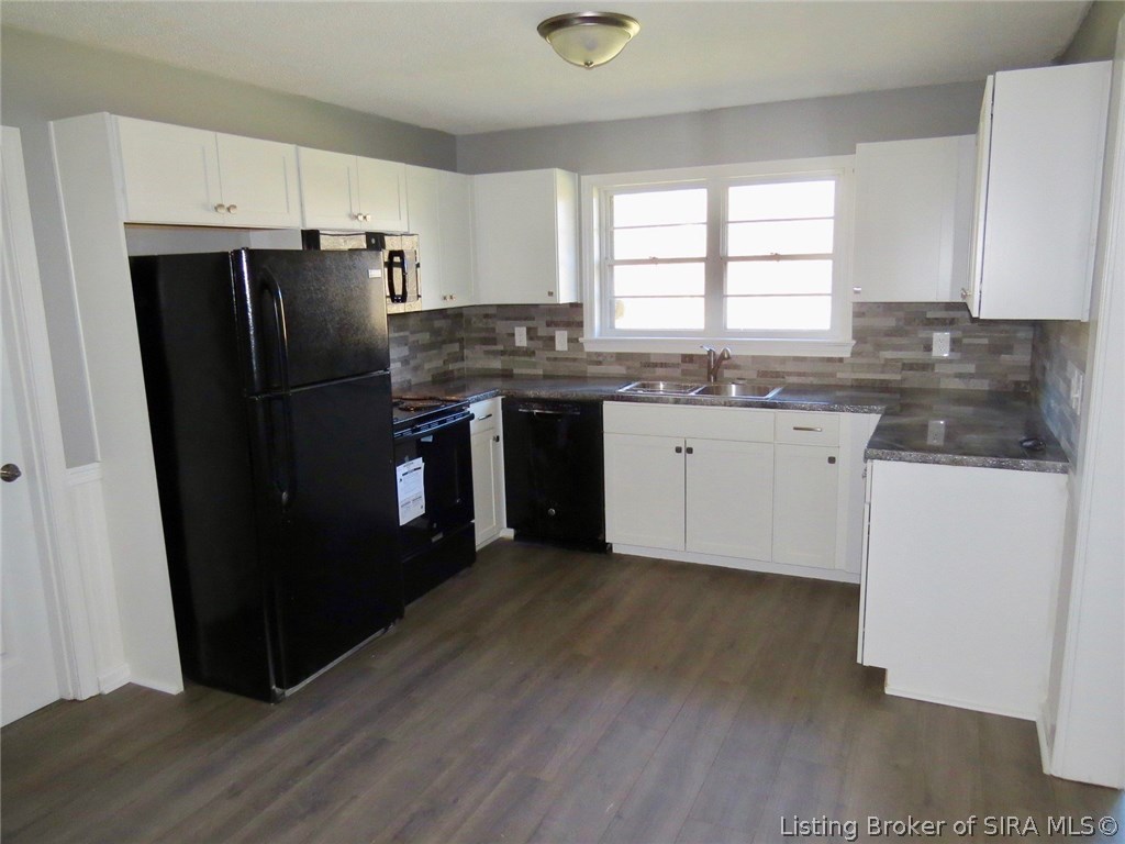 1811 Valley View Road New Albany, IN 47150 - Photo 2 of 31 Gallery Image 2