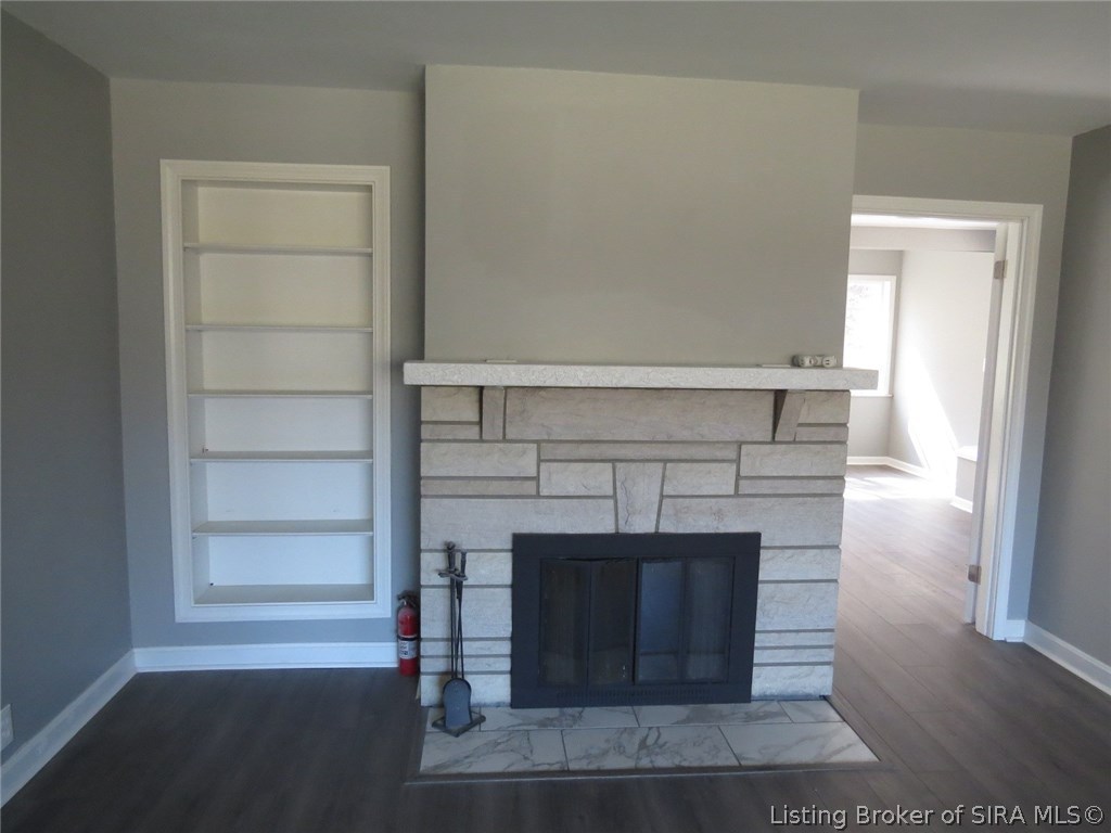 1811 Valley View Road New Albany, IN 47150 - Photo 7 of 31 Gallery Image 7
