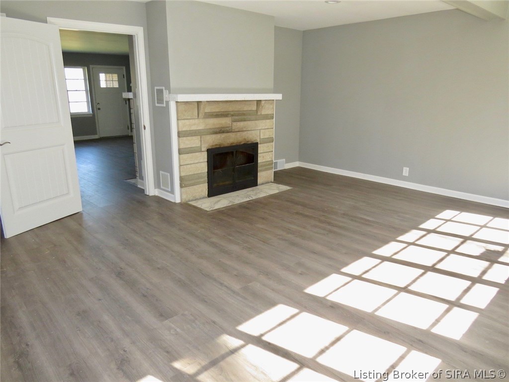 1811 Valley View Road New Albany, IN 47150 - Photo 9 of 31 Gallery Image 9
