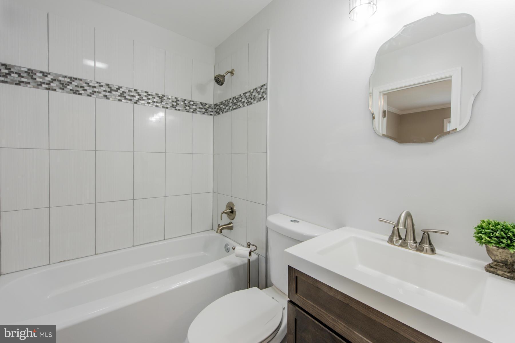 3537 Dunhaven Road Baltimore, MD 21222 - Photo 18 of 26 Bath (Master)