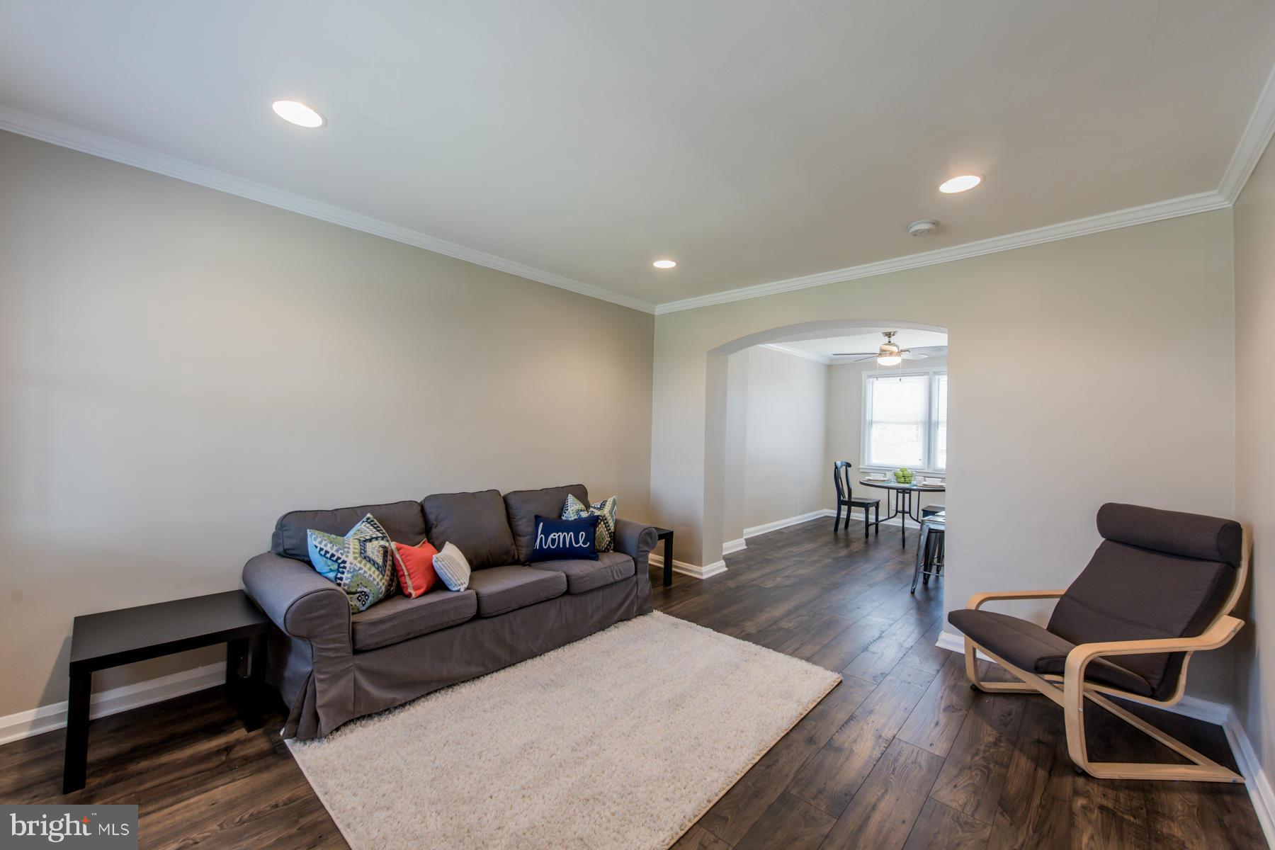 3537 Dunhaven Road Baltimore, MD 21222 - Photo 5 of 26 Living Room