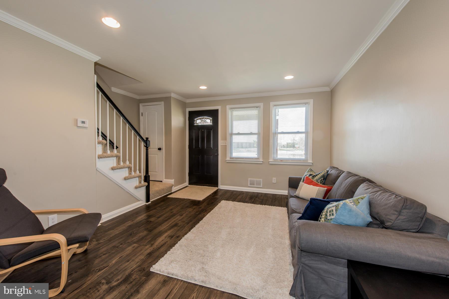 3537 Dunhaven Road Baltimore, MD 21222 - Photo 6 of 26 Living Room
