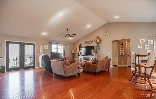 $499,900 | 16501 County Road 420, Bloomfield, MO 63825