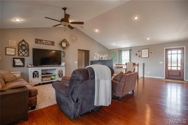 $499,900 | 16501 County Road 420, Bloomfield, MO 63825