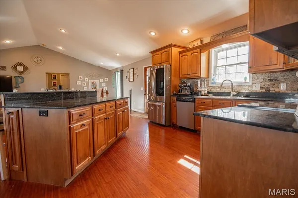 $499,900 | 16501 County Road 420, Bloomfield, MO 63825