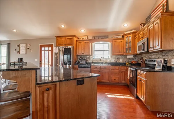 $499,900 | 16501 County Road 420, Bloomfield, MO 63825