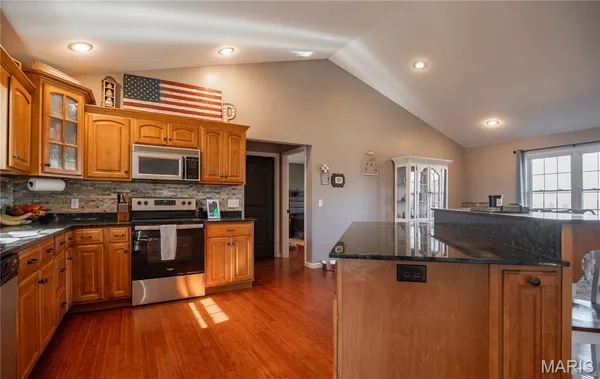 $499,900 | 16501 County Road 420, Bloomfield, MO 63825