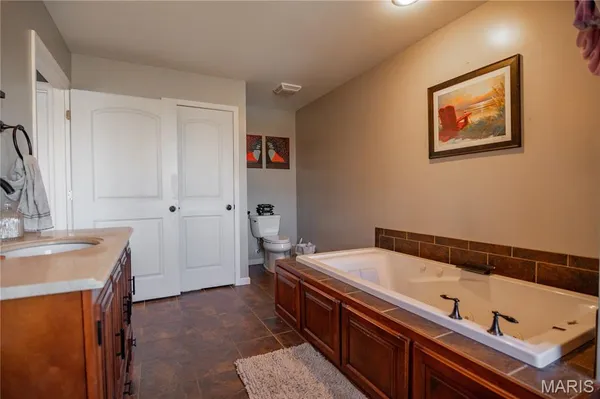 $499,900 | 16501 County Road 420, Bloomfield, MO 63825