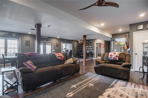 $499,900 | 16501 County Road 420, Bloomfield, MO 63825