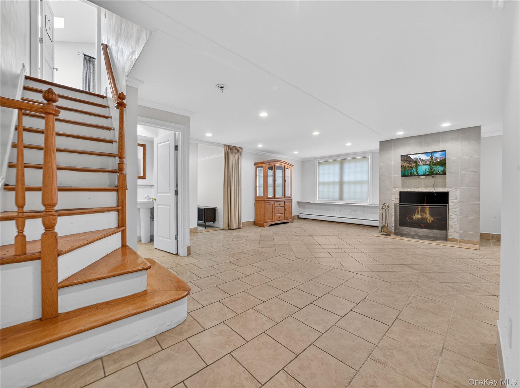 516 Oak Tree Road Palisades, NY 10964 - Photo 22 of 38 a view of entryway with wooden floor and windows
